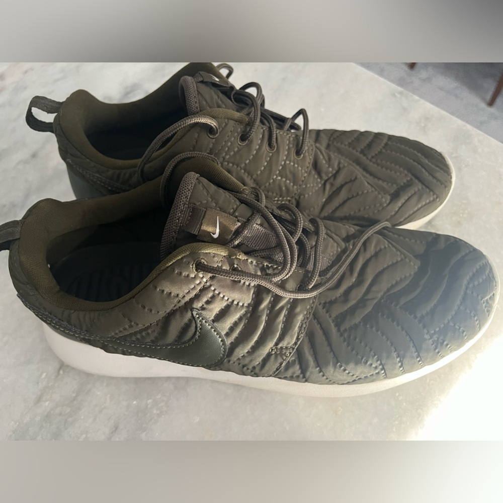 Nike green soft runners